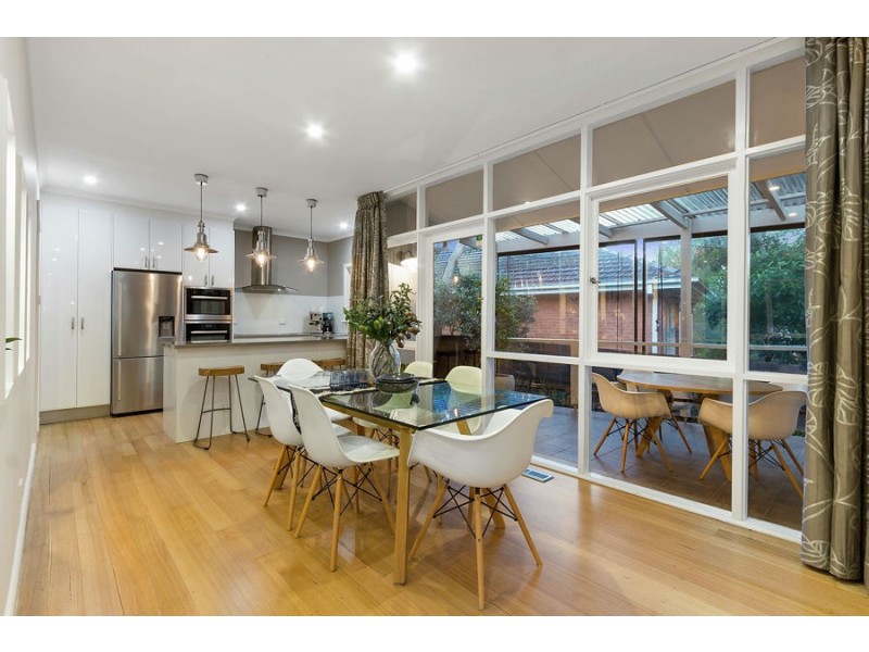 2 Rosalind Crescent, Blackburn, Blackburn VIC 3130