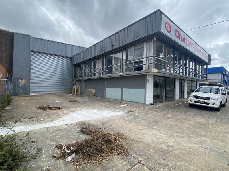 127 Lisbon Street, Fairfield East NSW 2165