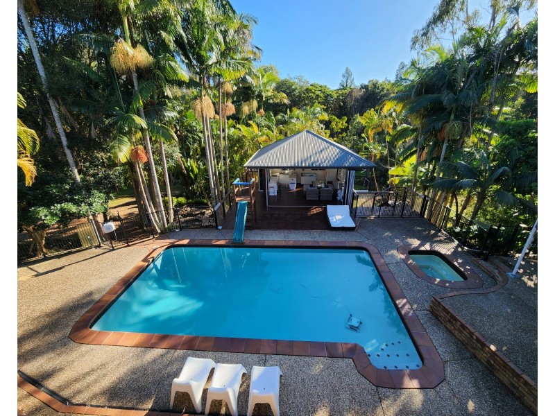 13 Edelsten Court, Carrara QLD 4211