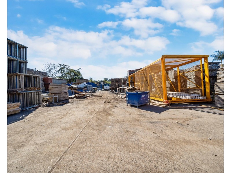 37-39 Pavesi Street, Smithfield NSW 2164