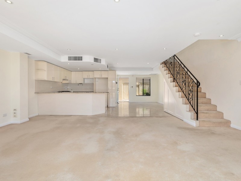 2/108 Penshurst Street, Willoughby NSW 2068