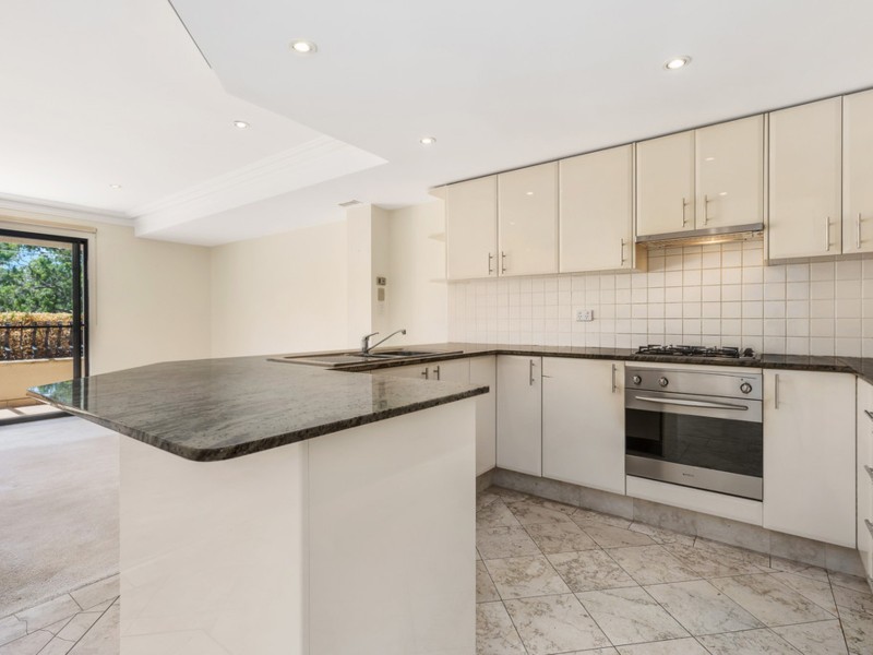 2/108 Penshurst Street, Willoughby NSW 2068