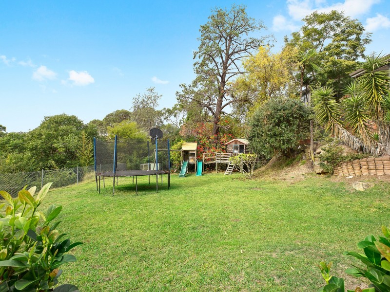 305 Eastern Valley Way, Middle Cove NSW 2068