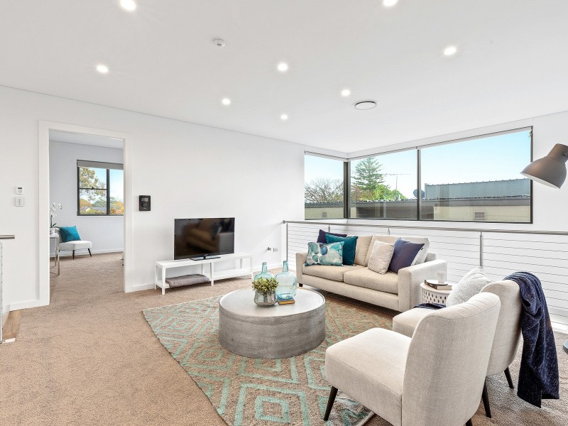 2 Charles Street, Castlecrag NSW 2068