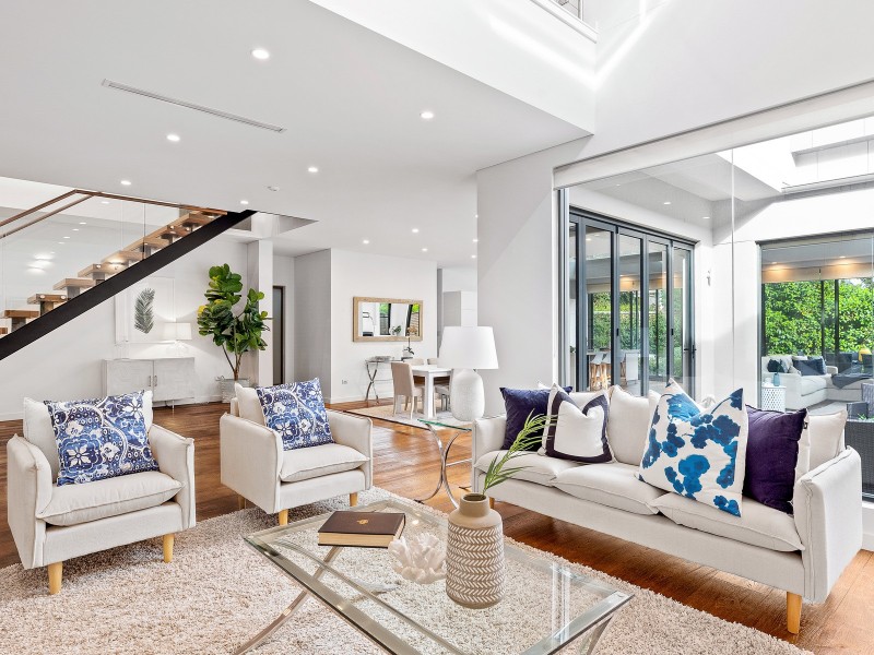 2 Charles Street, Castlecrag NSW 2068