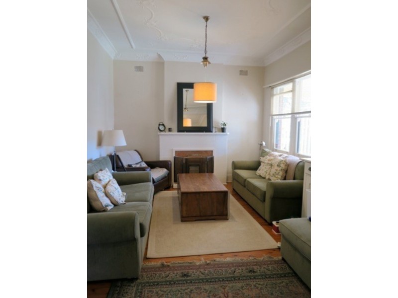 2 Hollywood Cres, Willoughby NSW 2068
