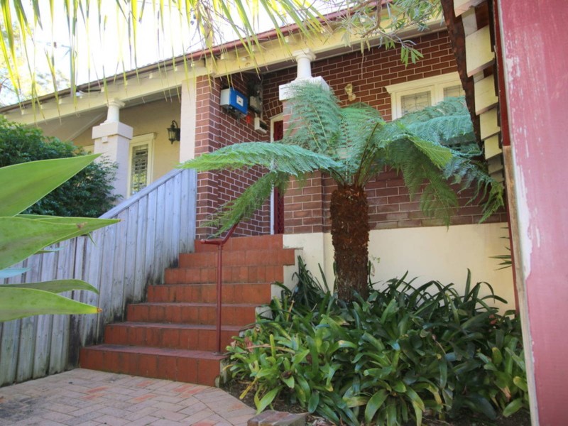 11 Walter St, Willoughby NSW 2068
