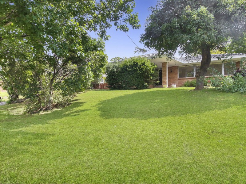 25 Greendale Ave, Frenchs Forest NSW 2086