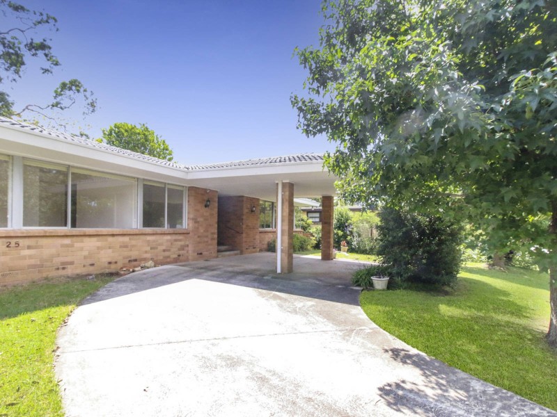25 Greendale Ave, Frenchs Forest NSW 2086