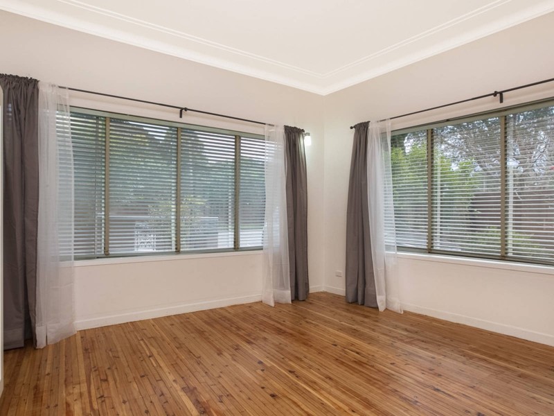 1 Alpha Rd, Willoughby NSW 2068