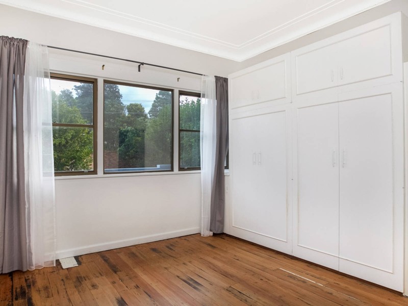 1 Alpha Rd, Willoughby NSW 2068