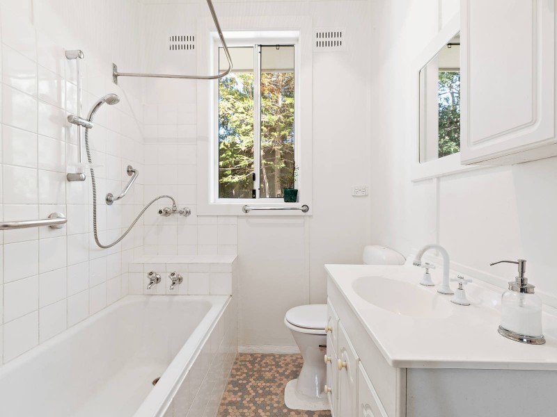 6 Scott Crescent, Roseville NSW 2069