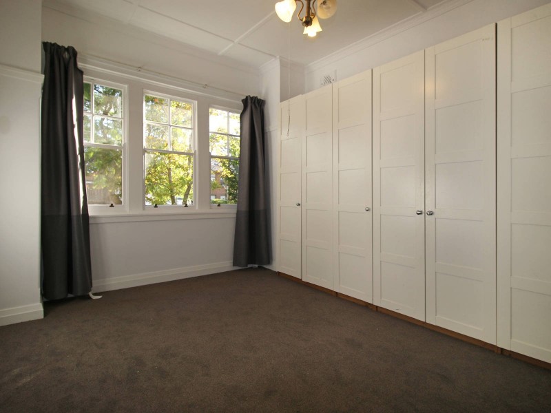 33 Fourth Avenue, Willoughby NSW 2068