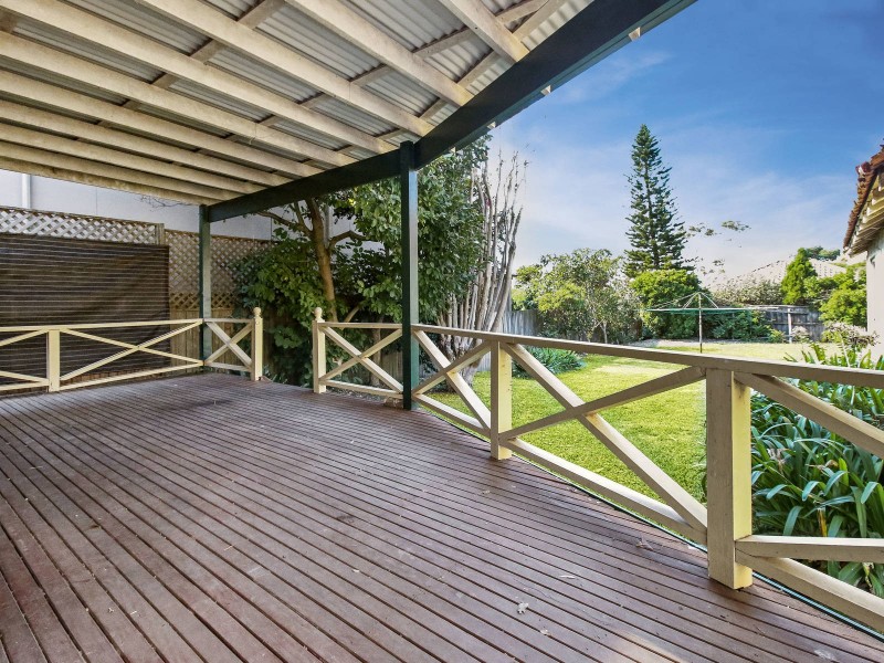 33 Fourth Avenue, Willoughby NSW 2068