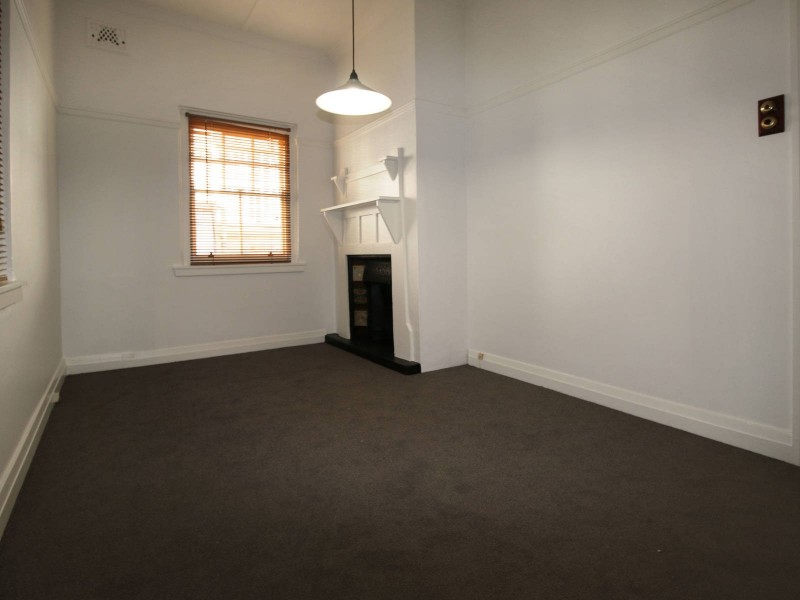 33 Fourth Avenue, Willoughby NSW 2068