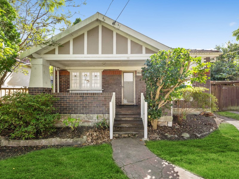 15 Glover Street, Willoughby NSW 2068