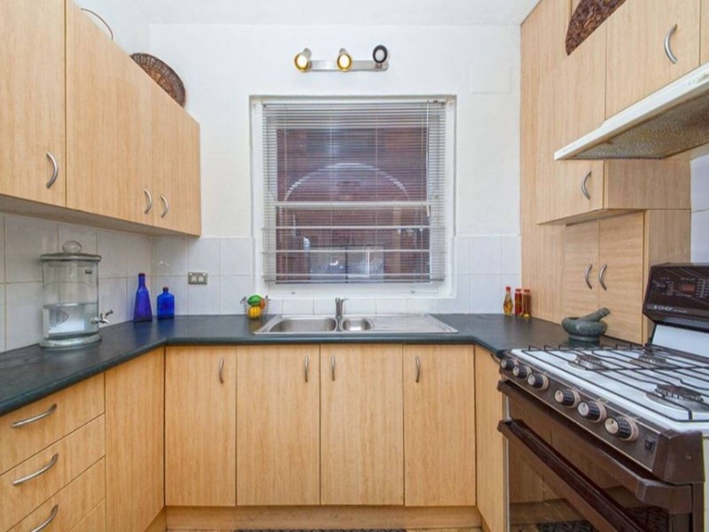 1/150 Ernest St, Crows Nest NSW 2065