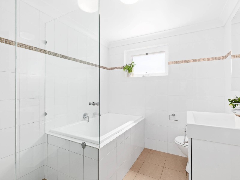 2/127 Penshurst Street, Willoughby NSW 2068