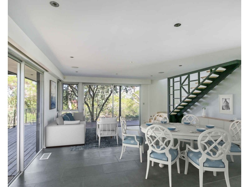 11 The Redoubt, Castlecrag NSW 2068