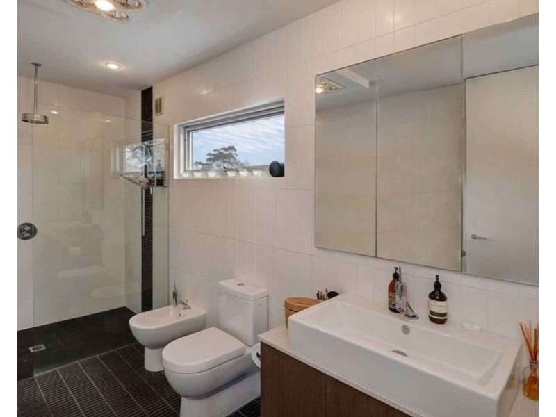 11 The Redoubt, Castlecrag NSW 2068