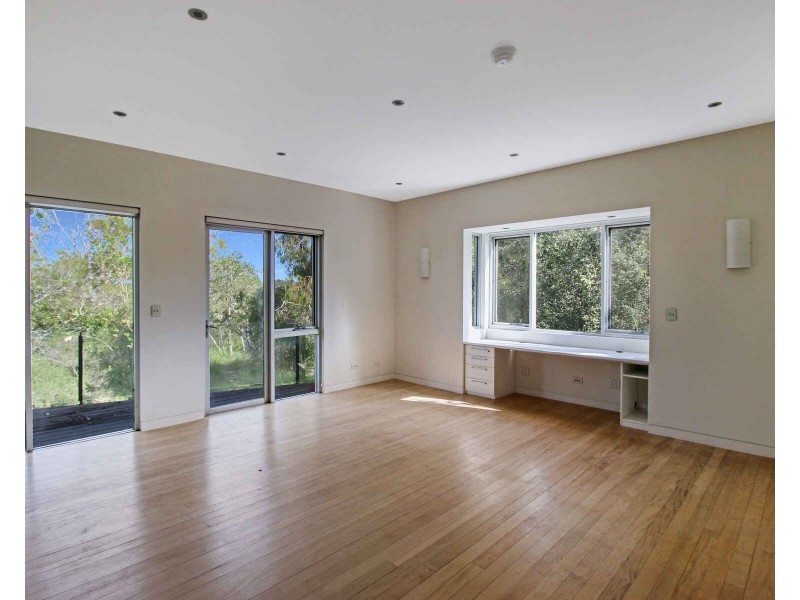 11 The Redoubt, Castlecrag NSW 2068