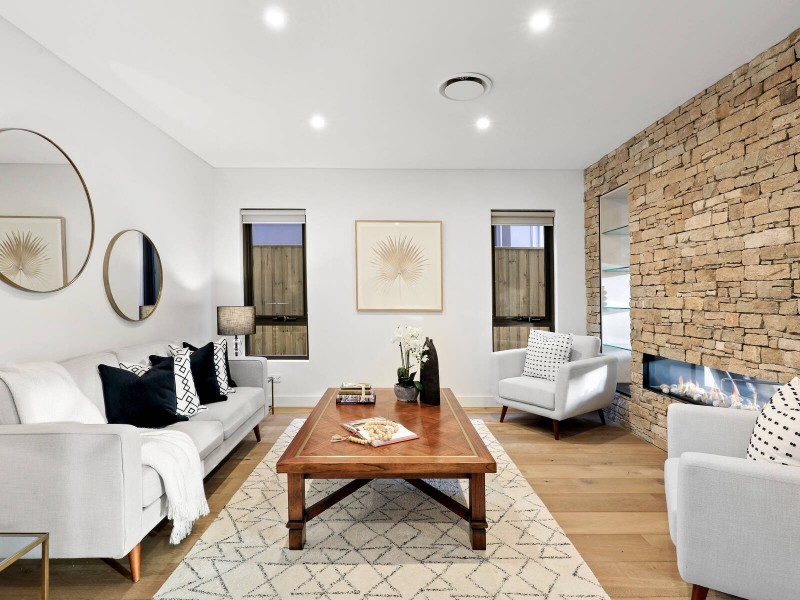 24 Raeburn Avenue, Castlecrag NSW 2068