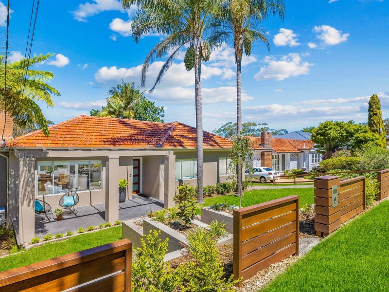 17 Bolwarra Ave, West Pymble NSW 2073