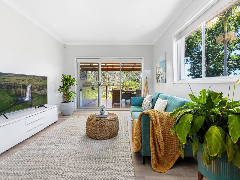 17 Bolwarra Ave, West Pymble NSW 2073