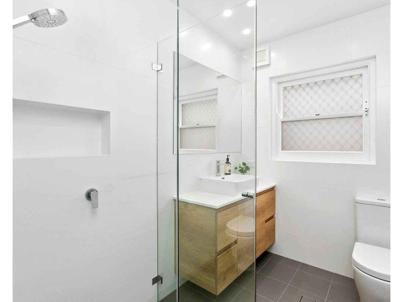 2/97 Ocean Street, Narrabeen NSW 2101