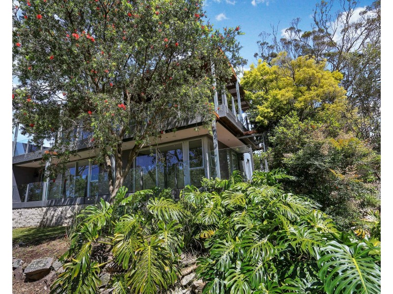11 The Redoubt, Castlecrag NSW 2068