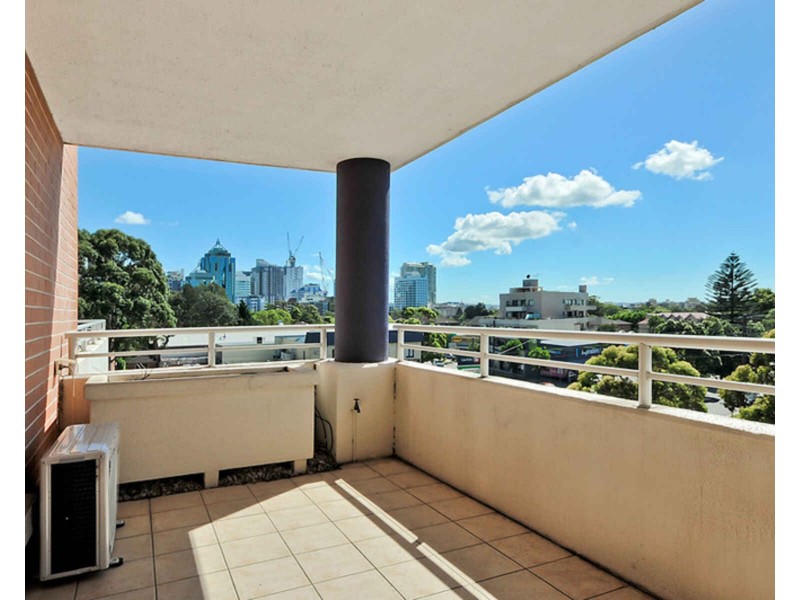 37/552 Pacific Hwy, Chatswood NSW 2067