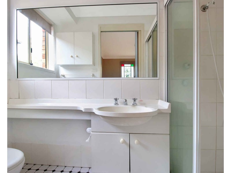 22 Alpha Rd, Willoughby NSW 2068