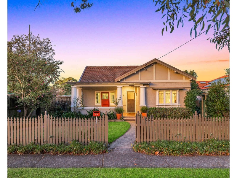 25 Ferncourt Avenue, Roseville NSW 2069
