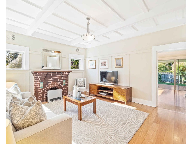 25 Ferncourt Avenue, Roseville NSW 2069
