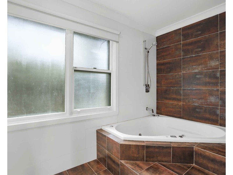 31 The Parapet, Castlecrag NSW 2068