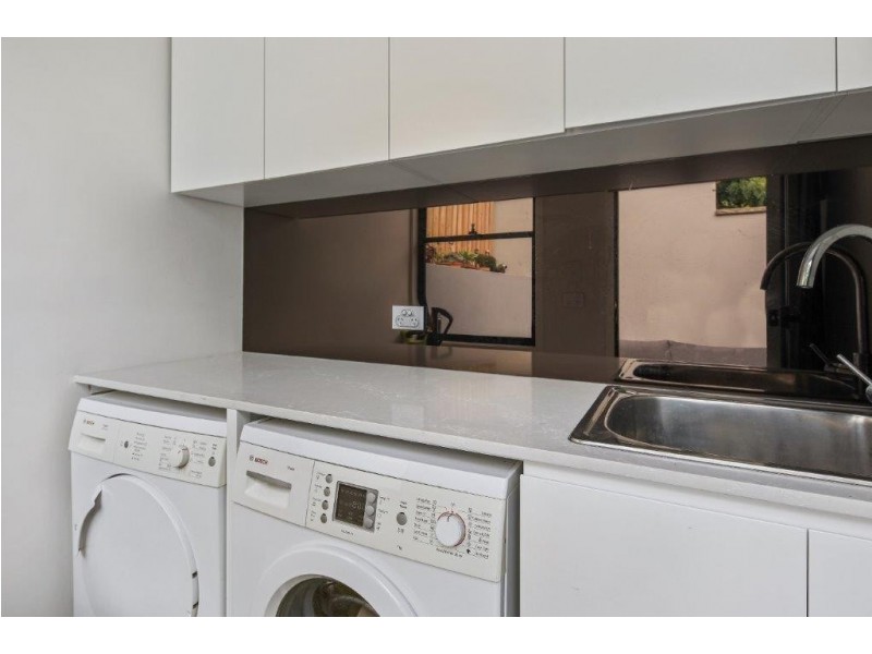 11 MacKenzie Street, Rozelle NSW 2039