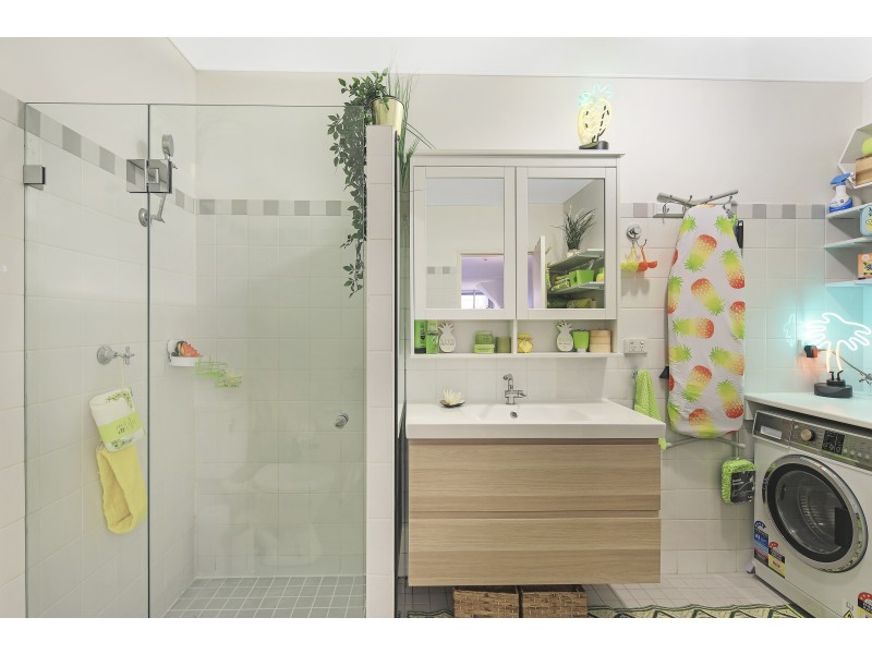 222/1 Missenden Road, Camperdown NSW 2050