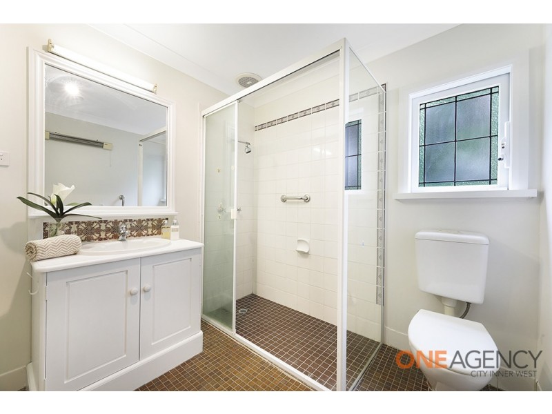 8 Mackenzie, Rozelle NSW 2039