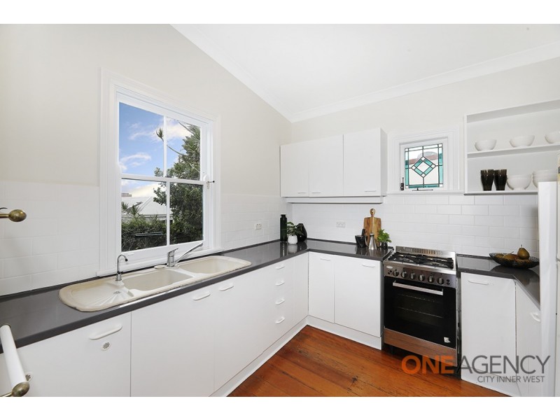 8 Mackenzie, Rozelle NSW 2039