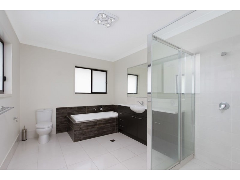 1 Oscar Close, Ormeau QLD 4208