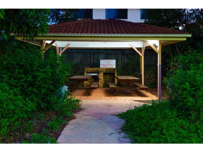 9 359 Warrigal Road, Eight Mile Plains QLD 4113