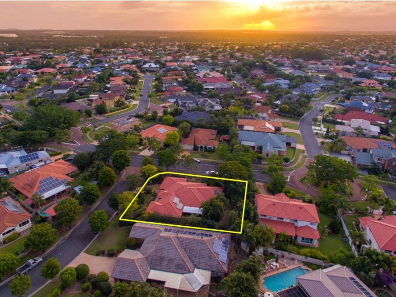 2 Clarendon Close, Parkinson QLD 4115