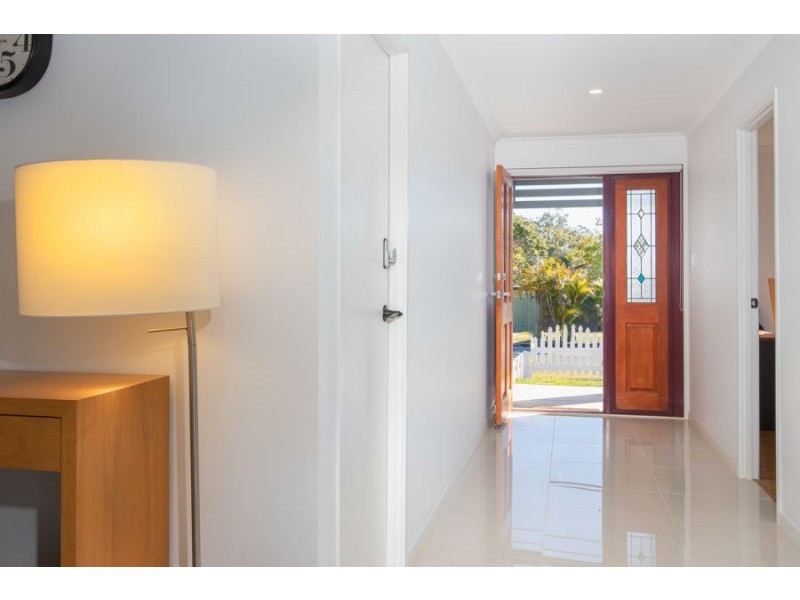 77a Aquarius Drive, Kingston QLD 4114