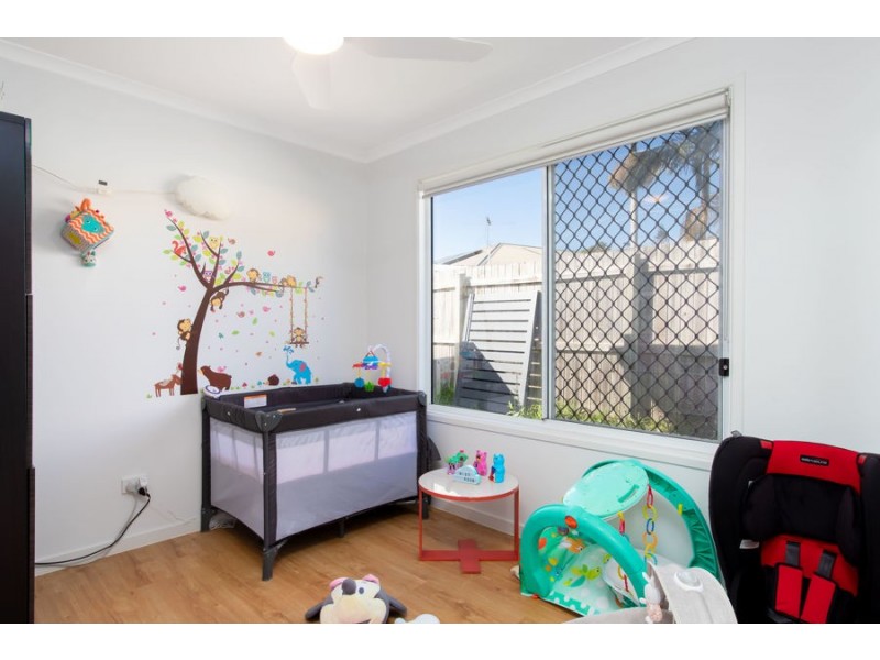 77a Aquarius Drive, Kingston QLD 4114