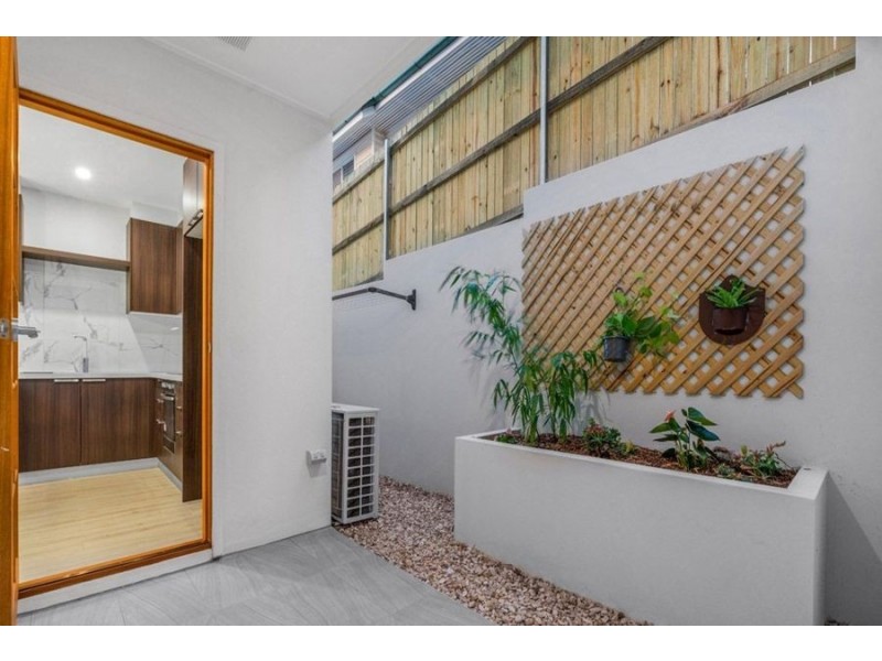 6 Raffles Street, Mount Gravatt East QLD 4122