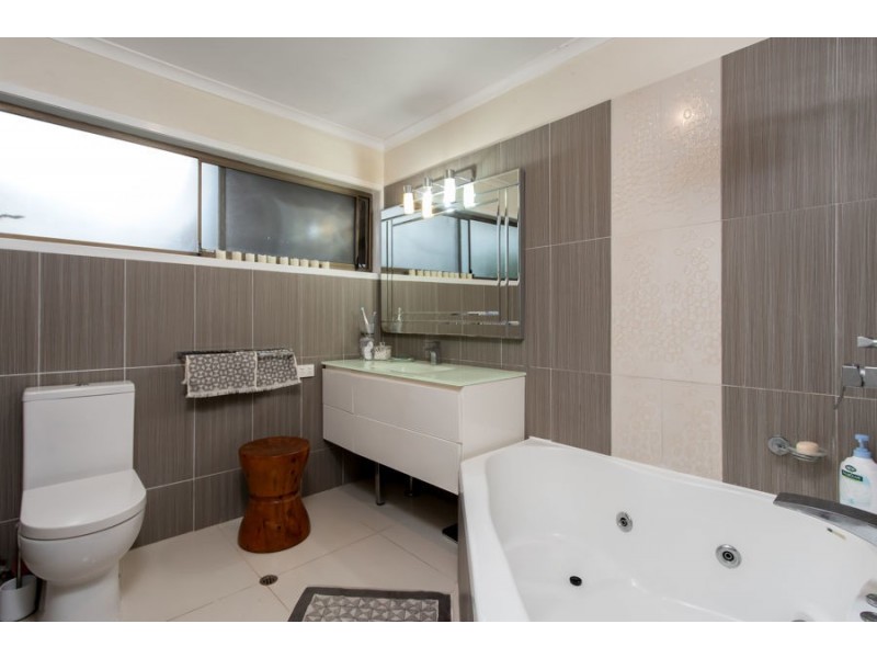 19 Curlew Crescent, Eagleby QLD 4207