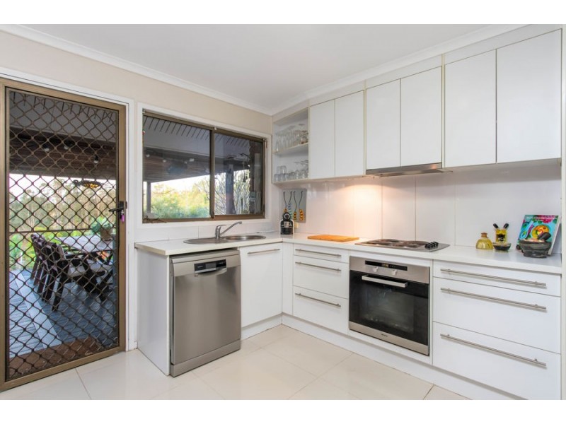 19 Curlew Crescent, Eagleby QLD 4207