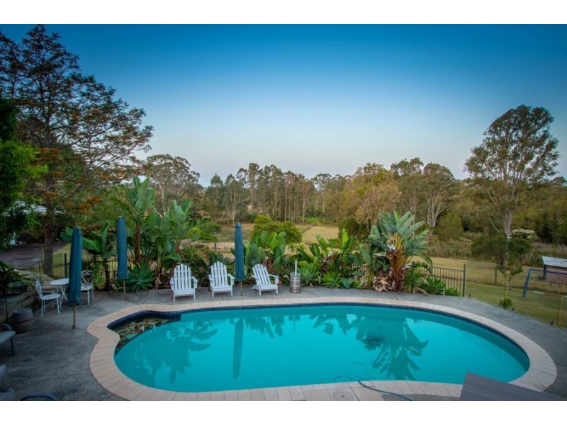 19 Curlew Crescent, Eagleby QLD 4207