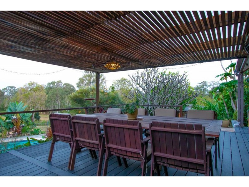 19 Curlew Crescent, Eagleby QLD 4207