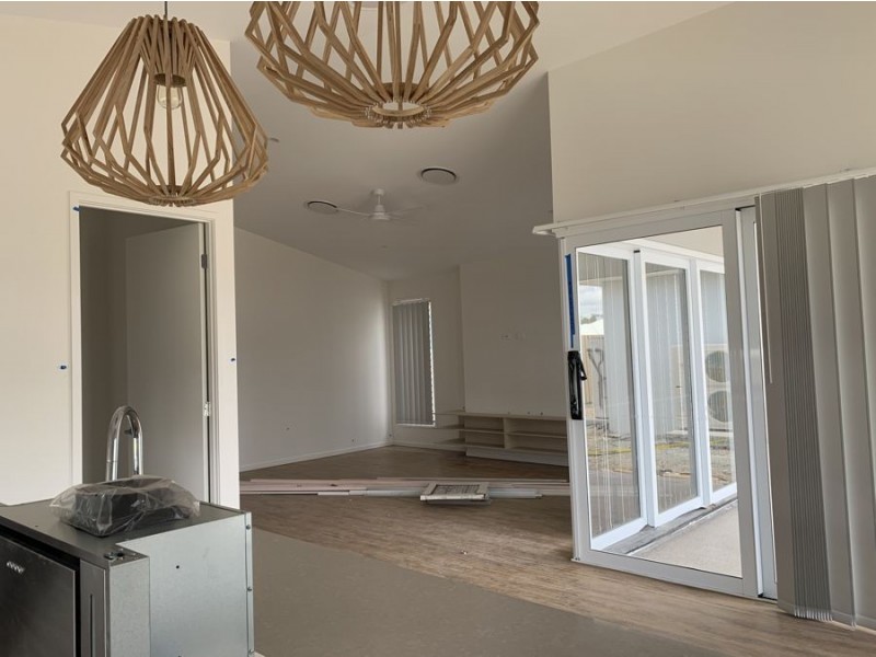 295 Coral Avenue, Pimpama QLD 4209